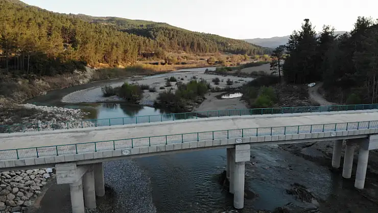 50 METRELİK DERE İFTAR SAATİNİ 3 DAKİKA OYNATIYOR