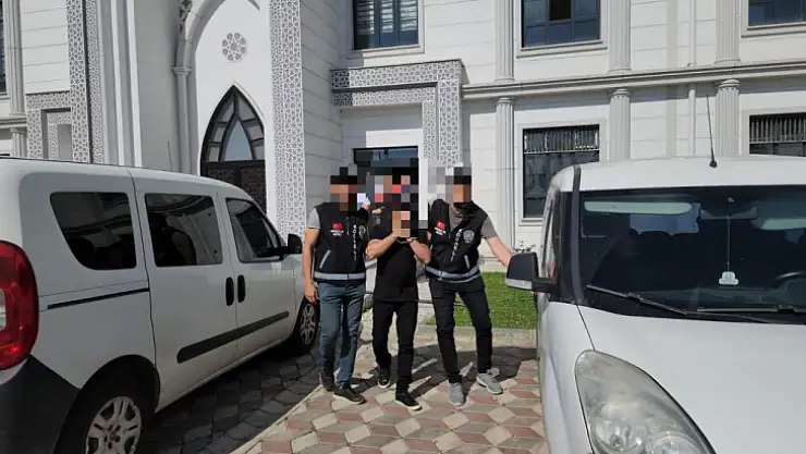 Nakit para ile senet çalan 4 şüpheli yakayı ele verdi