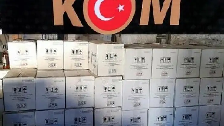 7 BİN 880 ŞİŞE SAHTE İÇKİ ELE GEÇİRİLDİ