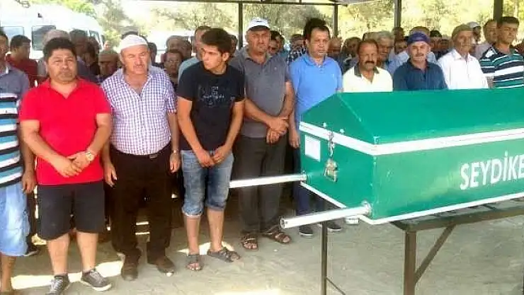 MESUT BÖLÜK BABASINI KAYBETTİ