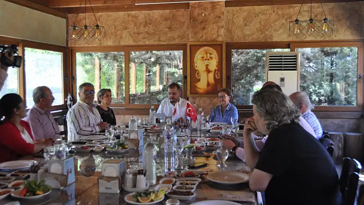 ABDULLAH ESKİHİSARLI, ADAYLIĞINI AÇIKLADI İL BAŞKANLIĞINA GENÇ ADAY