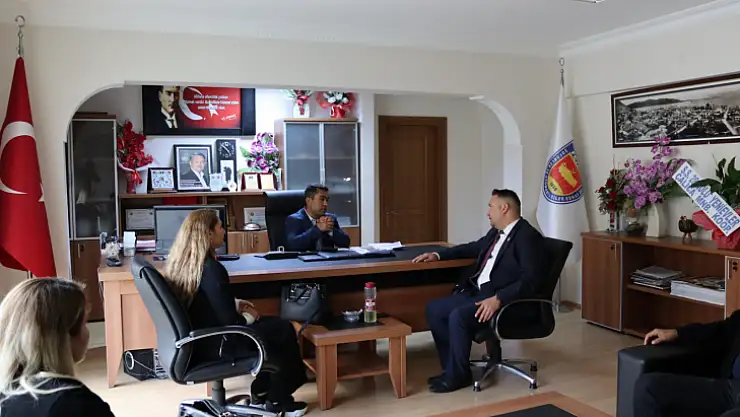 Aday adayı Tilkici trafik sorununa dikkat çekti  