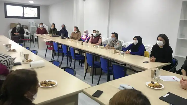 AK Parti Fethiye Kadın Kolları yönetimi onaylandı 