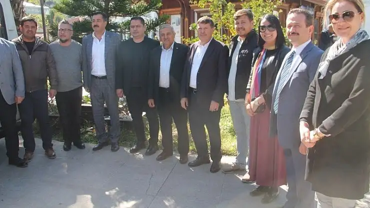 AK Partililer İdlib Şehitleri İçin Lokma Döktürdüler