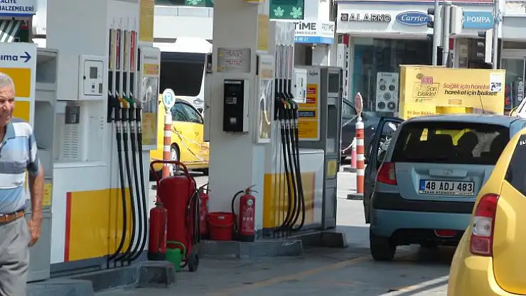 AKARYAKITTA İNDİRİM BEKLENTİSİ