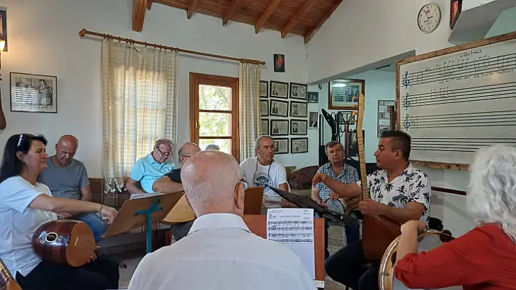 Ali Tunç yeni üyelerle bir araya geldi