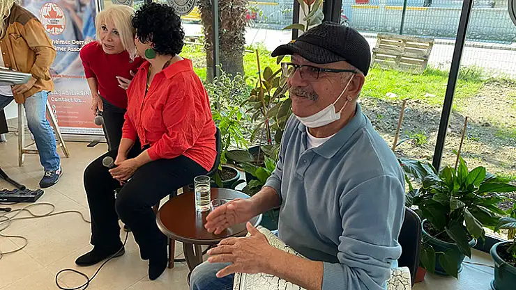 Alzheimer Derneği'nde Moral Etkinliği