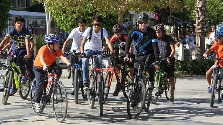 AMATÖR SPORCULAR HAFTASI FETHİYE'DE BİSİKLET TURU İLE SONA ERDİ