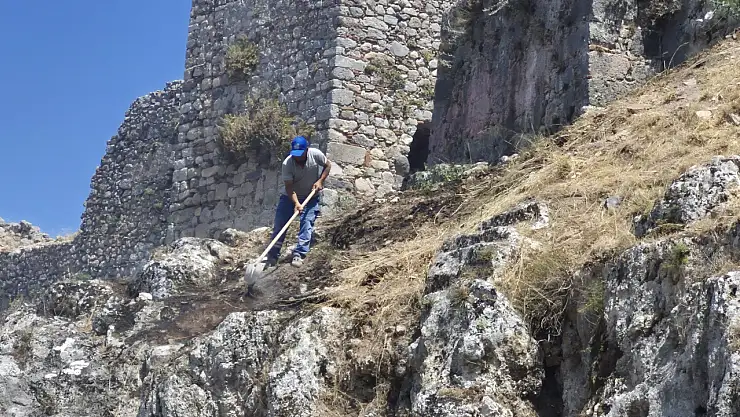 Amintas Kaya Mezarları'nda Ufak Çaplı Yangın