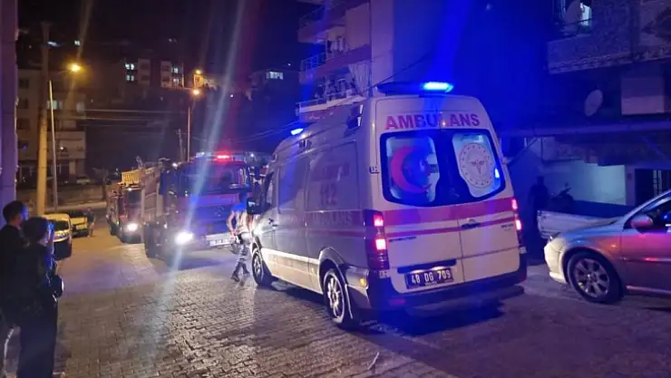 Apartman yangınında bir kişi dumandan etkilendi