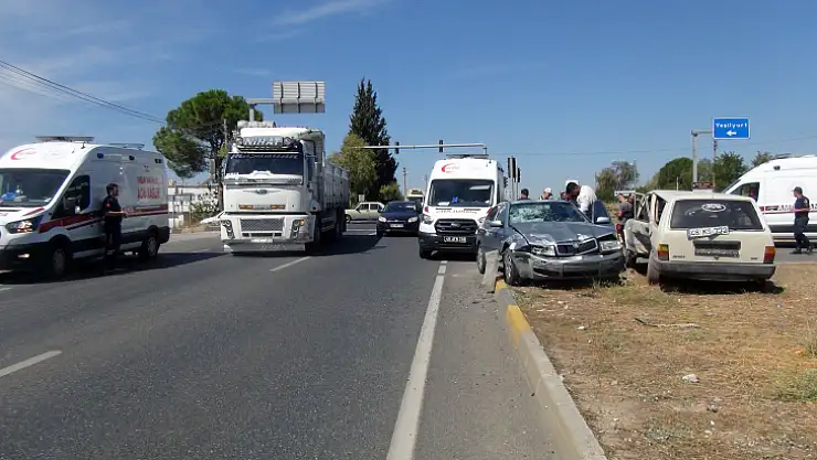 Araç Orta Refüje Savruldu, 6 Kişi Yaralandı