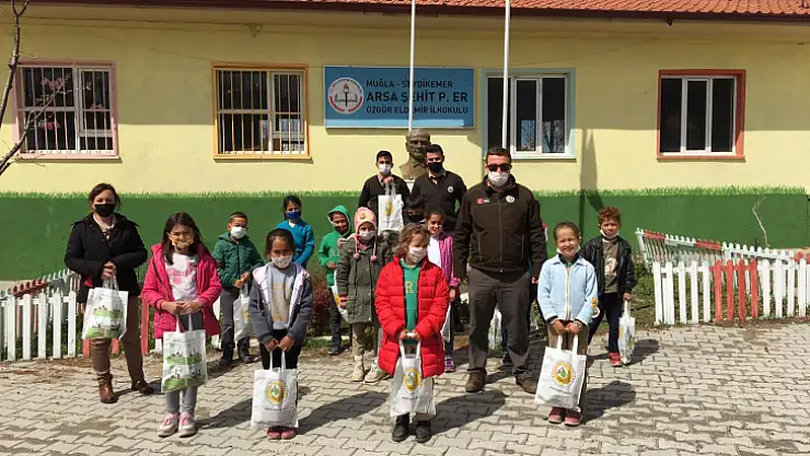 Aramotik bitkilerden lavanta fidanı dağıtımı gerçekleştirildi