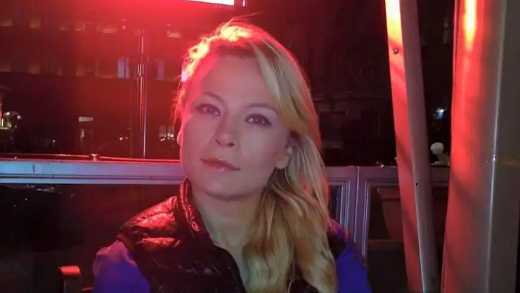 Arkadaşları ile restoranda sohbet ederken aniden fenalaştı