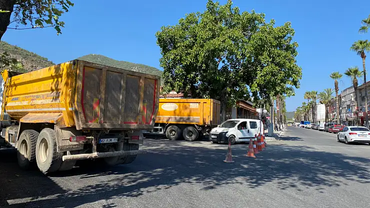 ATATÜRK CADDESİ TRAFİĞE AÇILDI