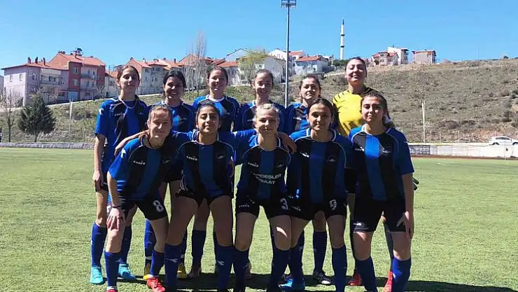 Atletikspor Kadın Futbol takımı ilk yarıyı lider tamamladı