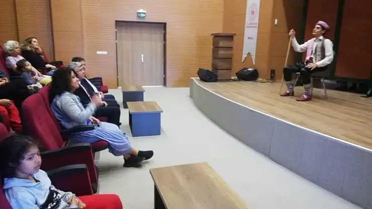 Atmaca,depremzedelerle geleneksel oyunlar izledi