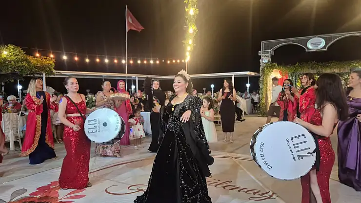 Avcı ve Sarıkaya çiftinin kına gecesi coşkuyla geçti