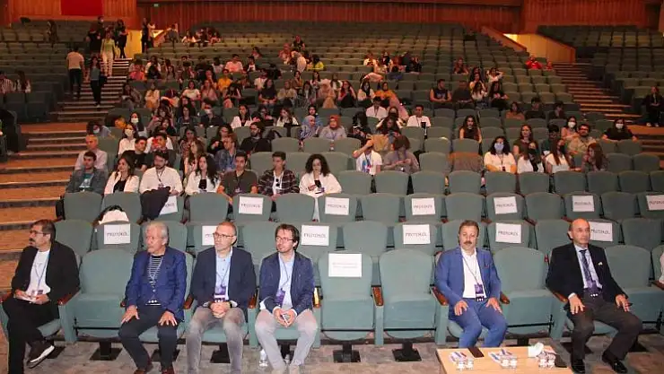 Aydın, Denizli ve Muğla'nın Tıp öğrencileri Genetik sempozyumunda buluştu