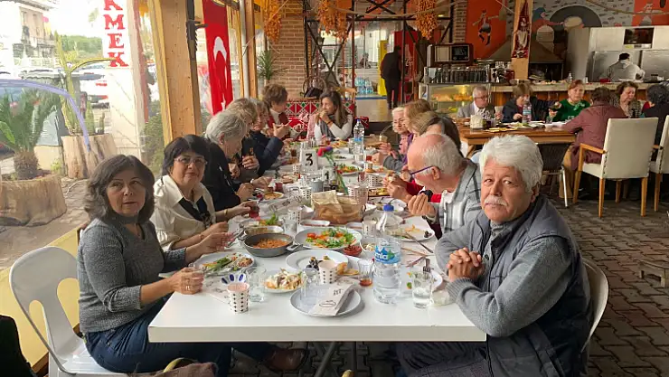 Bağımsız Emekliler Sendikası Üyeleri Bir Araya Geldi