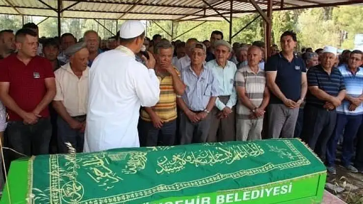 BALAYI DÖNÜŞÜNDE GELEN KAZA ÇİFTİ AYIRDI