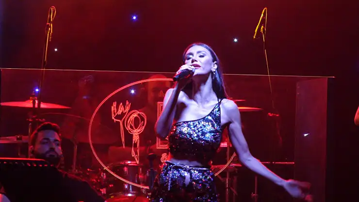 BarBunn Cafe Bistro'da Gamze Dursun Rüzgarı Esti