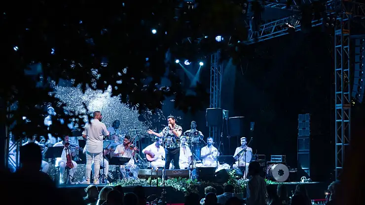 Barbunn Cafe Bistro'da yaz konserleri tam gaz devam ediyor