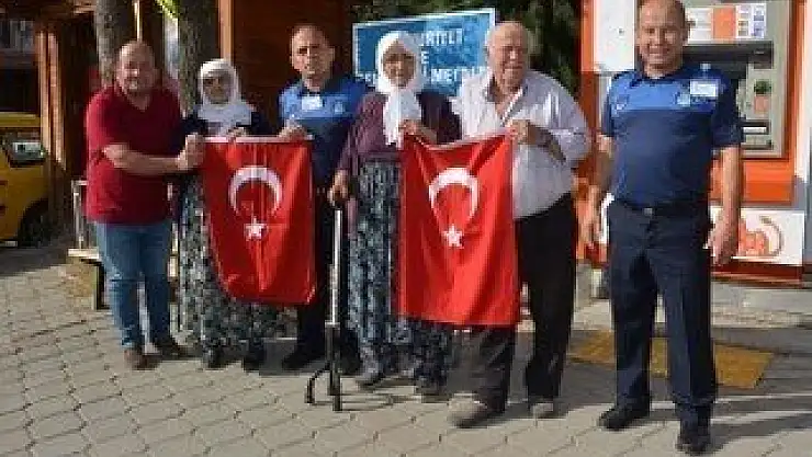 'Barış Pınarı'na' Bayraklı Destek