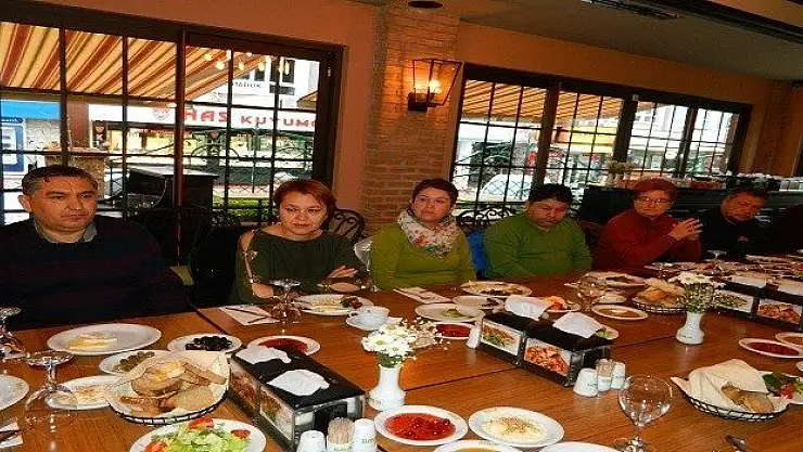 Basın Mensuplarına Jest