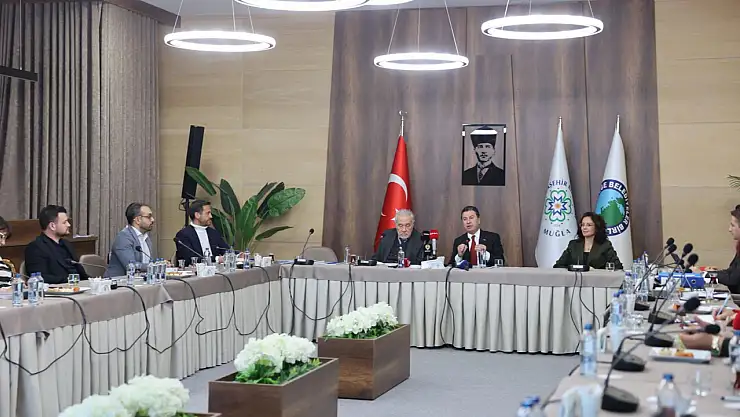 Başkan Aras ın Dünya Kenti Muğla Vizyonu İlber Ortaylı'nın Fikirleri ile Güçleniyor