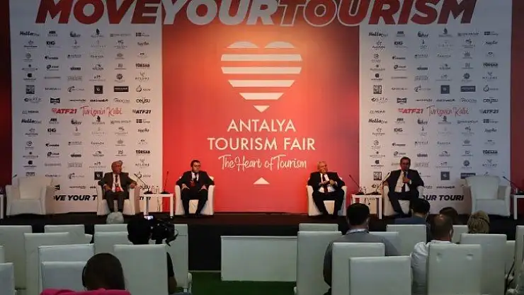 Başkan Bolelli ve Başkan Çıralı Fethiye'yi turizm panelinde tanıttı