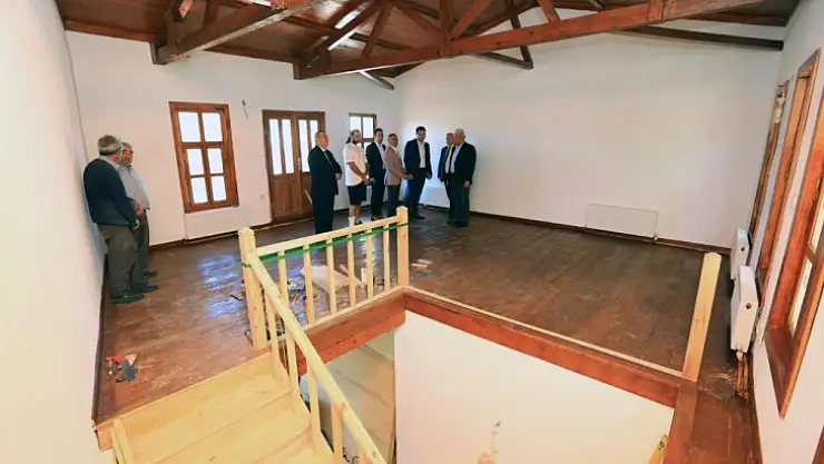 Başkan Gürün'den Dede Evine Ziyaret