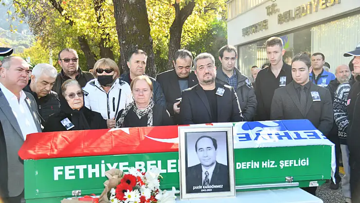 BAŞKAN KANDÖNMEZ İÇİN TÖREN DÜZENLENDİ