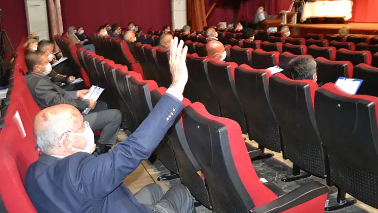 Başkan Karaca'nın faaliyet raporu oy çokluğu ile kabul edildi