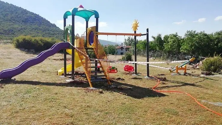 Başkan Otgöz Çocukları Unutmadı