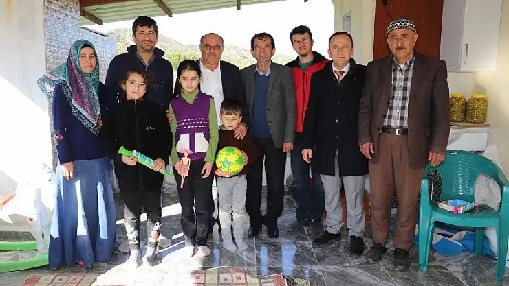 Başkan Otgöz, Engelli Gençleri Ziyaret Etti