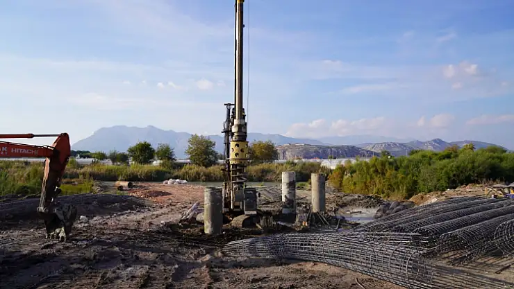 BAŞKAN OTGÖZ, PATARA KÖPRÜSÜ ÇALIŞMALARINI YERİNDE İNCELEDİ