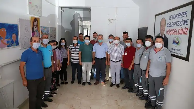 BAŞKAN OTGÖZ'DEN BELEDİYE ÇALIŞANLARINA BAYRAM ZİYARETİ