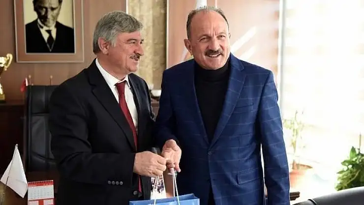 Başkan Saatcı, 'Bağımsız başladığımı, bağımsız bitiririm.'