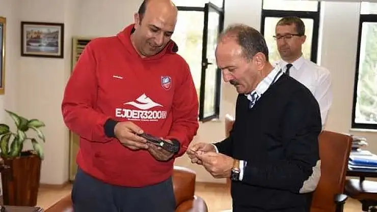 BAŞKAN SAATCI, ERZURUM BB BASKETBOL TAKIMI'NI MAKAMINDA AĞIRLADI