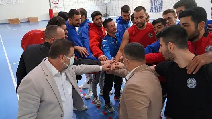 Başkan tokat, Milas Belediyespor antrenmanını ziyaret etti