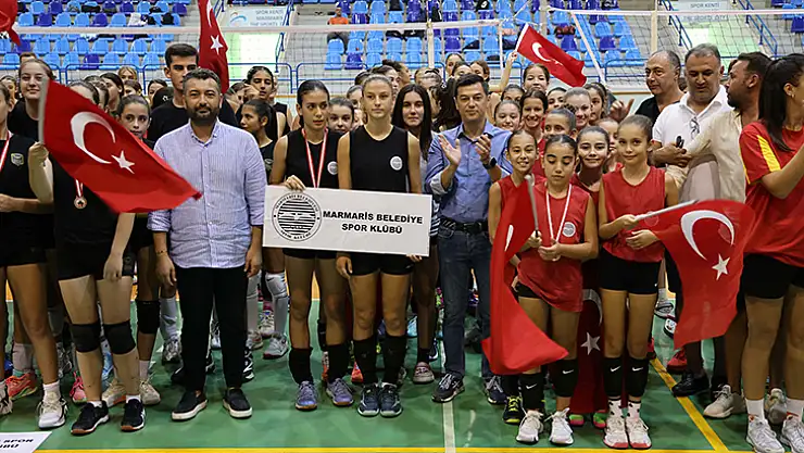 Başkan Ünlü: 'Filenin sultanları siz olacaksınız'