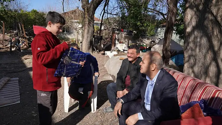 Başkan Uzundemir, Gencin Forma İsteğini Kırmadı