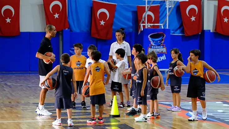Basketbol aşkı çocuklarla