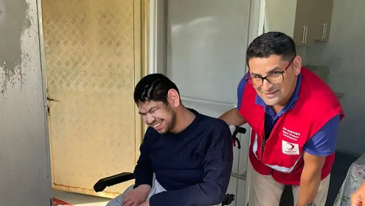 Bayram Hediyesi Kızılay'dan