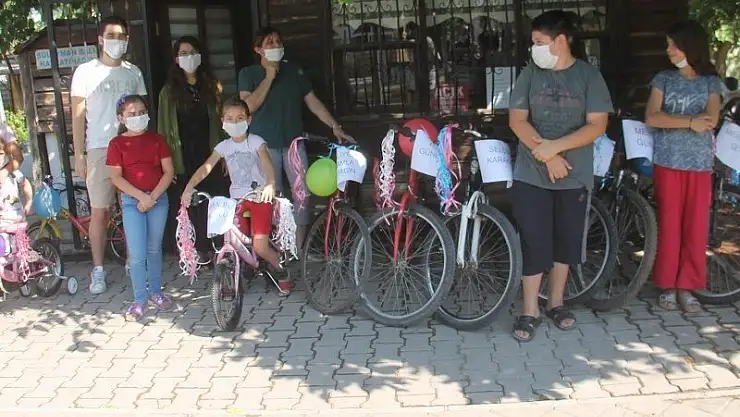 BAYRAM ÖNCESİ ÇOCUKLARIN BİSİKLET SEVİNCİ 