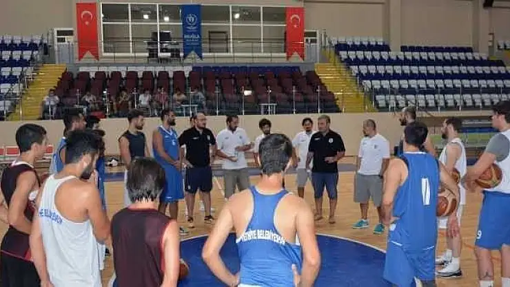 BELEDİYESPOR LİG ÖNCESİ PARKEYE İNDİ.