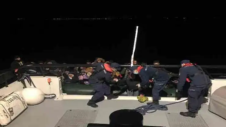 BODRUM'DA 30 DÜZENSİZ GÖÇMEN YAKALANDI