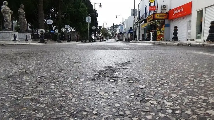 Bodrum sokakları bom boş kaldı
