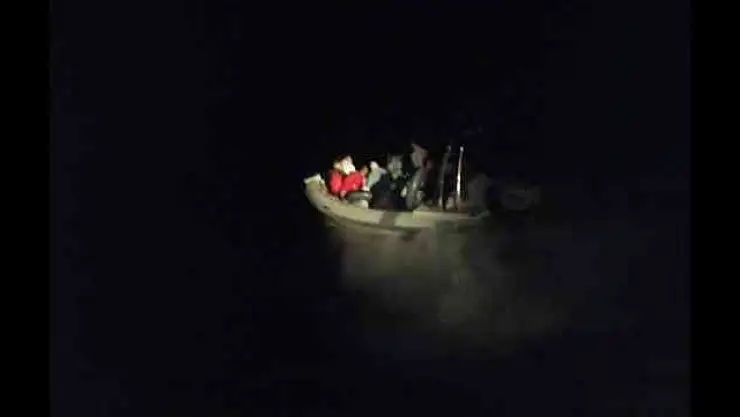 BOTTAN DÜŞEREK PERVANEYE TAKILIP ÖLEN DÜZENSİZ GÖÇMEN OLAYI İLE İLGİLİ BİR KİŞİ GÖZALTINA ALINDI