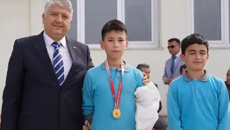 Büklü'den İlköğretim Haftası Mesajı